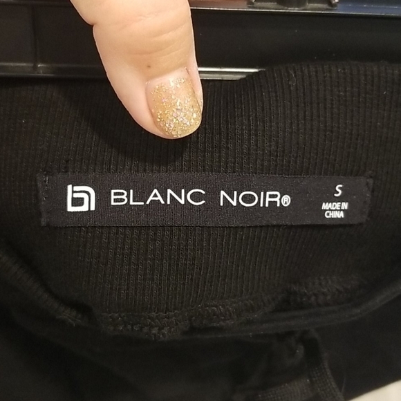 💕BLANC NOIR💕 City Tux Jogger Sweatpants in Black - Picture 12 of 12